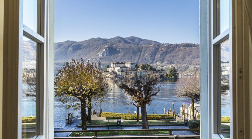 L’ISOLA Elegante Appartamento Vista Lago