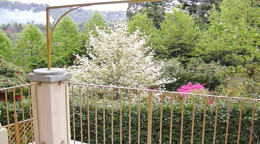 ORTA Appartamento con terrazzo