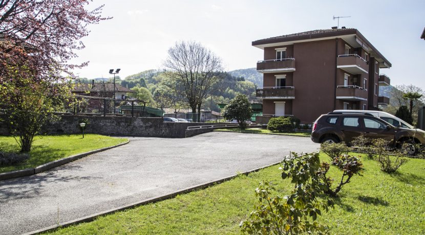 ARMENO Appartamento con giardino e orto