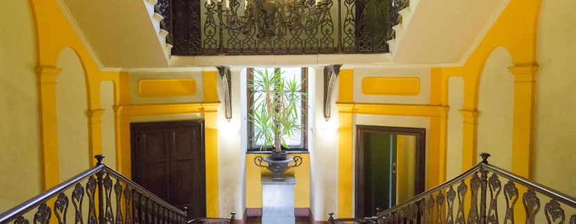 MIASINO Appartamento in splendida villa d'epoca