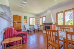 VACCIAGO Appartamento con due camere da letto e due garage