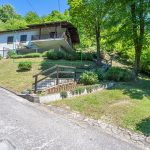 ARMENO Villetta con due camere e giardino