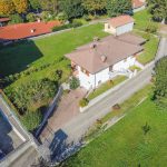 ARMENO Independent house with private garden and four covered parking spaces