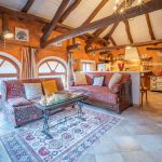 PETTENASCO Attic apartment with parking
