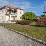 GOZZANO Independent house with private garden and covered parking