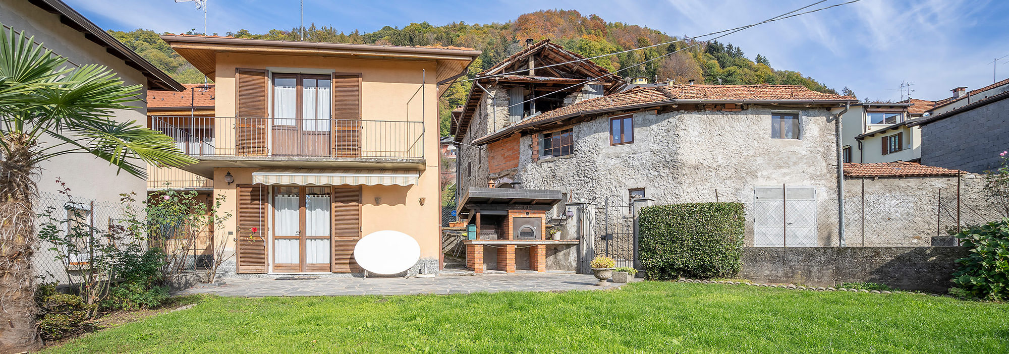 ARMENO Casa con due appartamenti e giardino privato