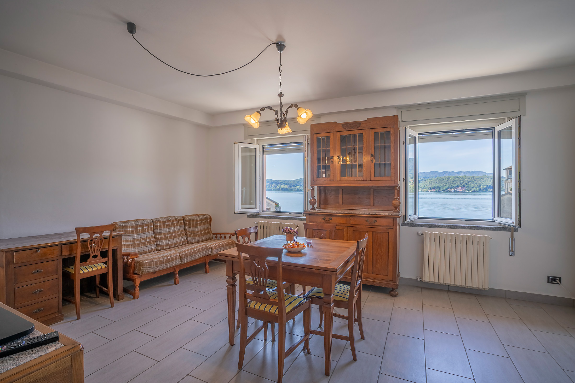 ORTA Monolocale Vista Lago con corte privata Località Imolo