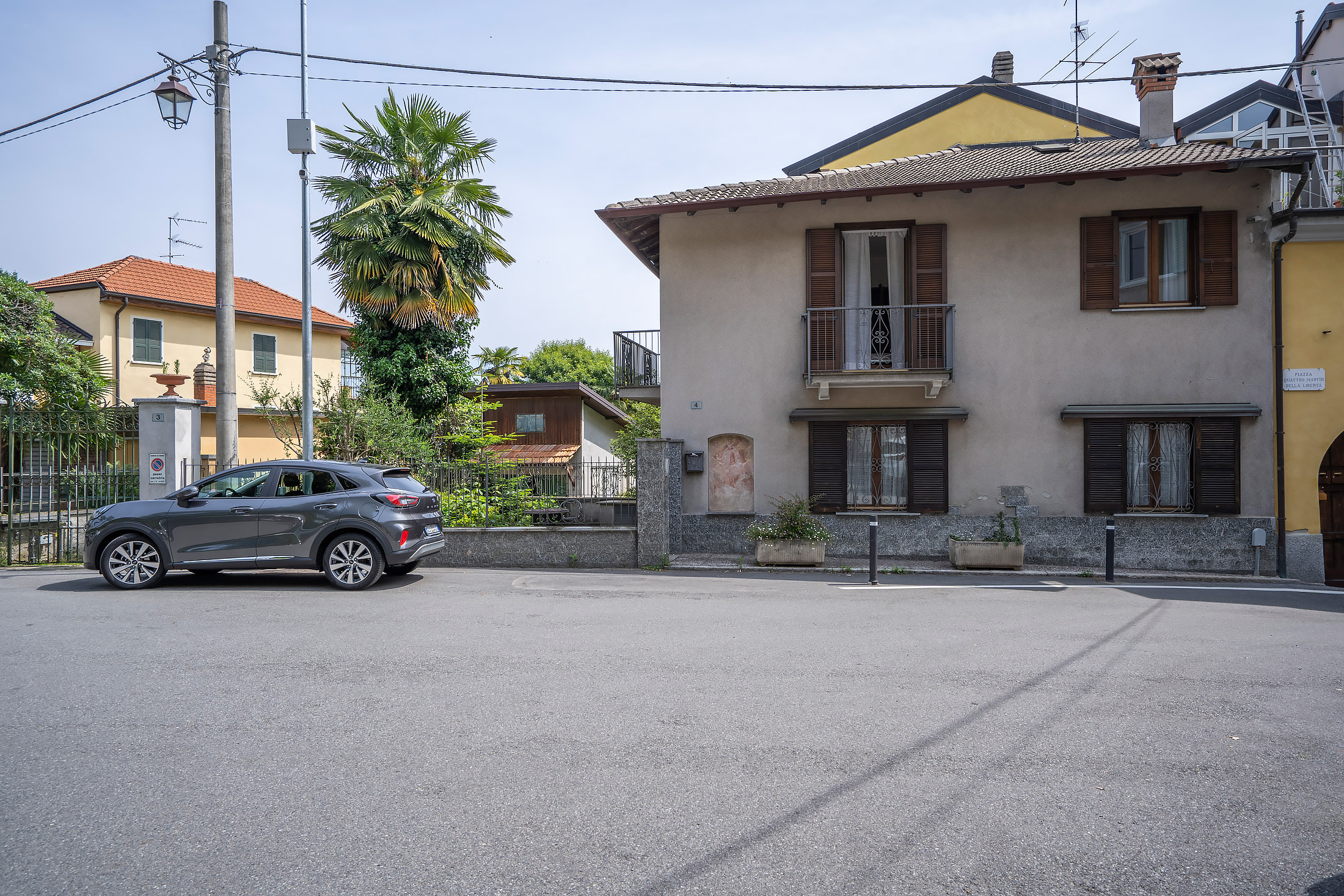 Protetto: ARONA Casa indipendente con corte privata in località Dagnente