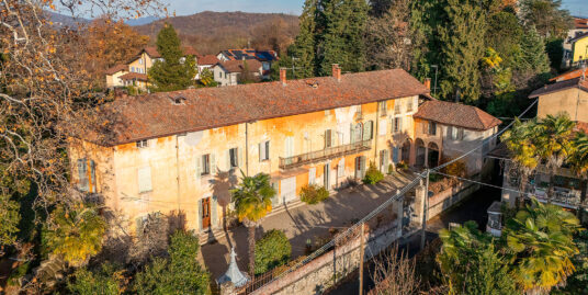 INVORIO – Villa d’epoca con parco
