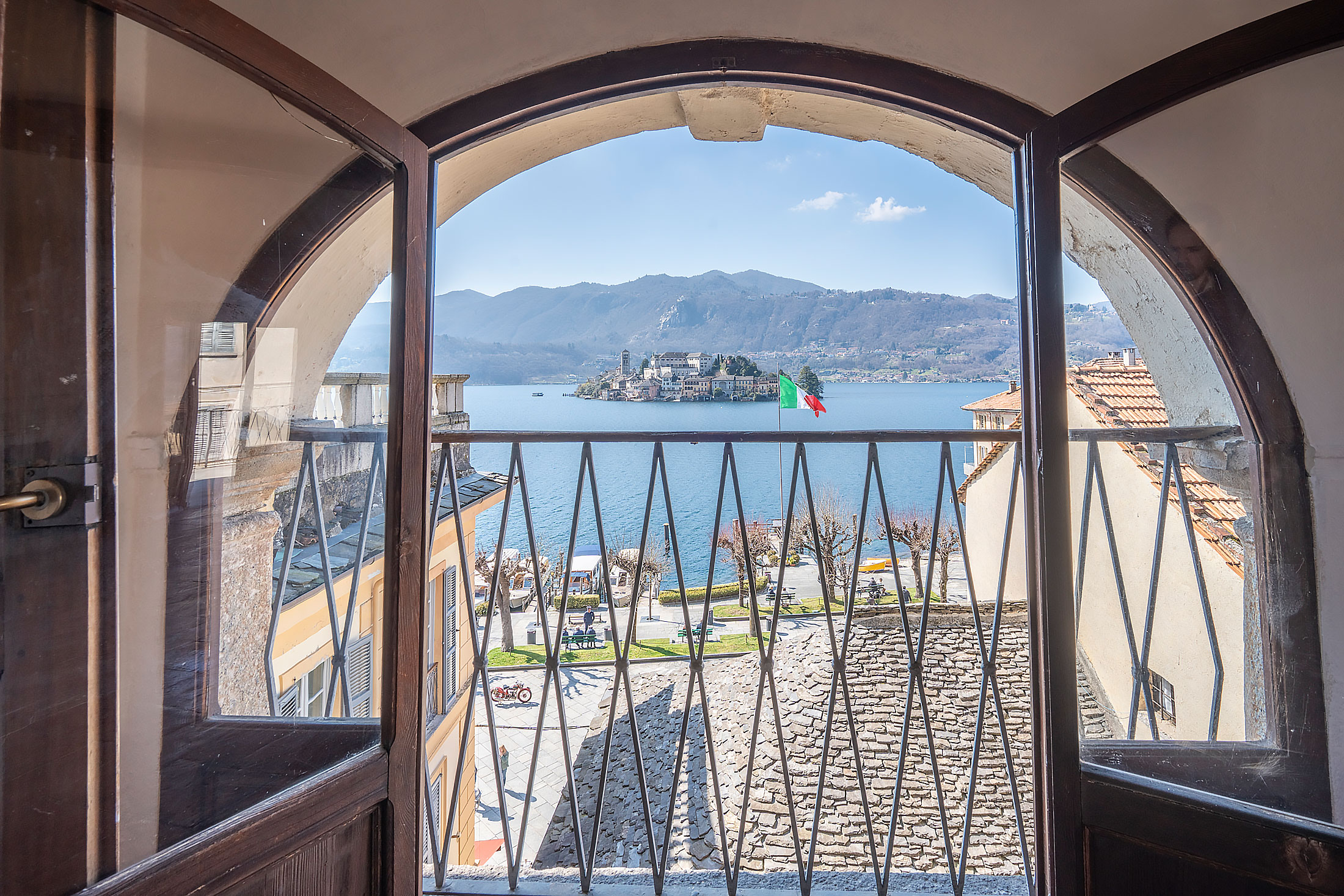 ORTA Flat with panoramic island view terrace