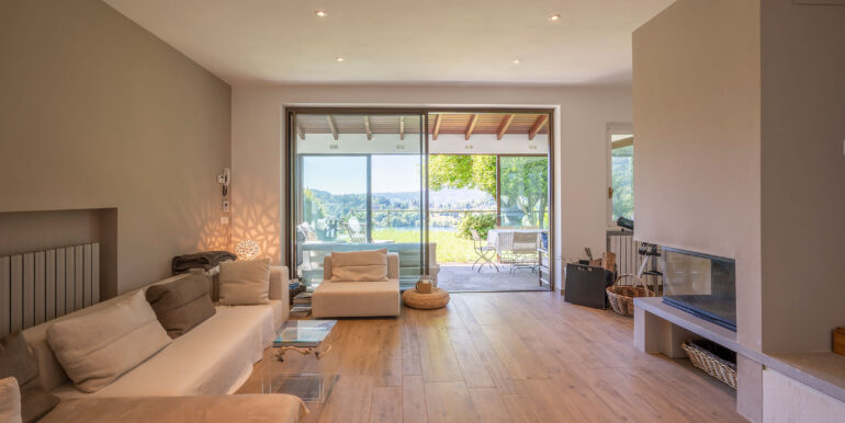 ortalloggi_miasino_vista_lago_appartamento1