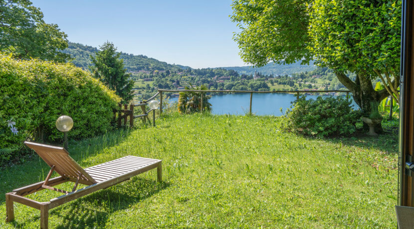 ortalloggi_miasino_vista_lago_appartamento17