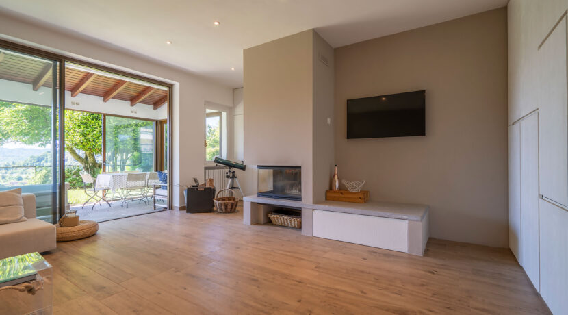 ortalloggi_miasino_vista_lago_appartamento3