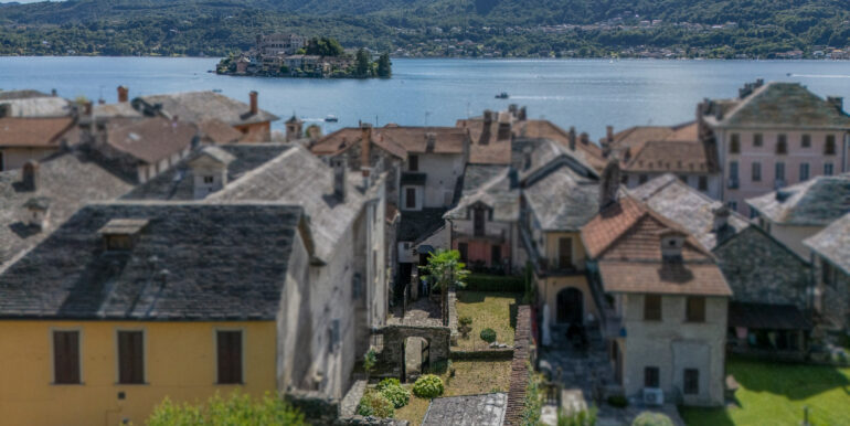 ortalloggi_orta_casa_giardino_lago1