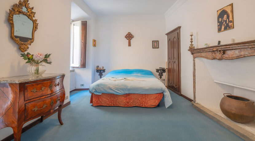 ortalloggi_orta_casa_giardino_lago13