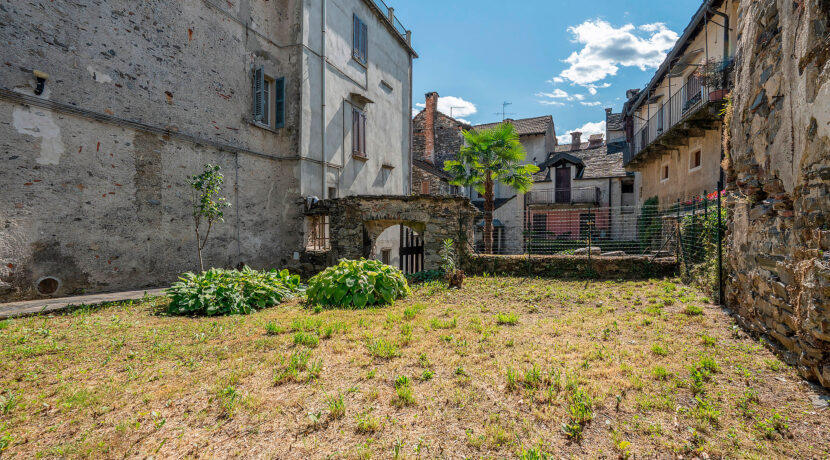 ortalloggi_orta_casa_giardino_lago32