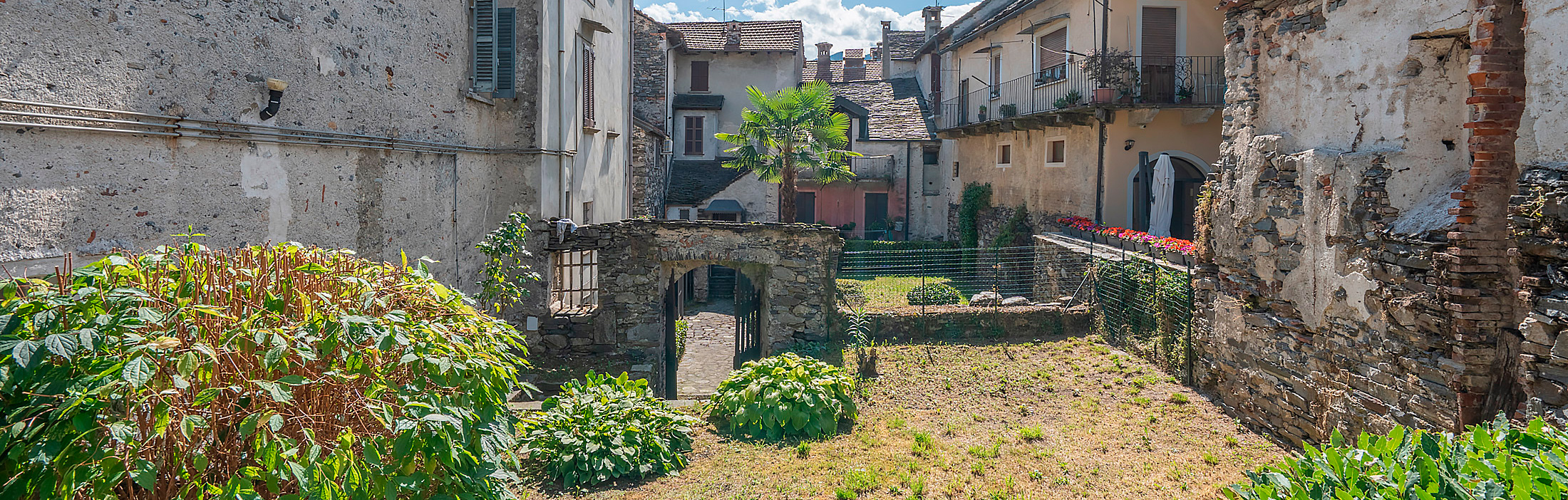 ORTA – Eleganza d’altri tempi con giardino privato