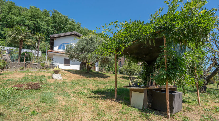ortalloggi_armeno_casa_giardino9