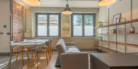 ORTA Ampio monolocale nuovissimo