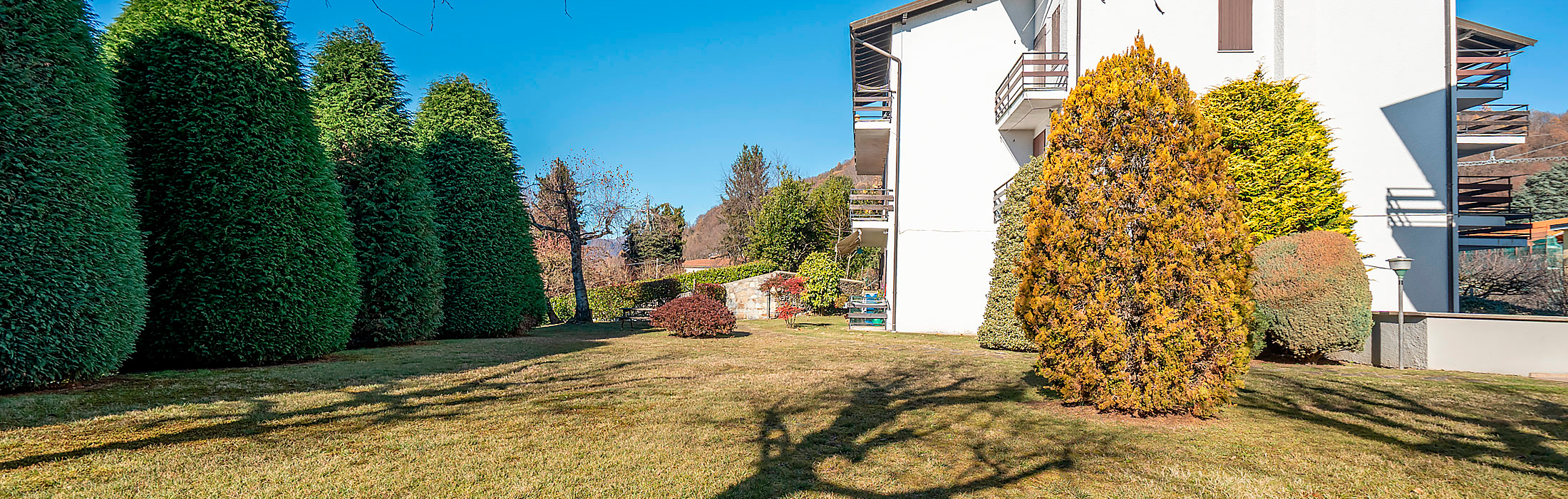 ARMENO Trilocale in centro con balcone