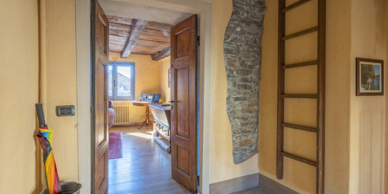 ortalloggi_orta_appartamento_lago_terrazzo2