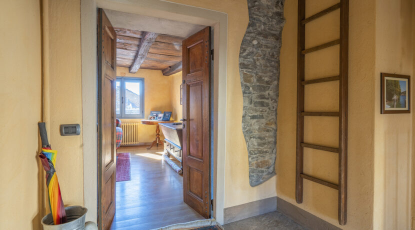 ortalloggi_orta_appartamento_lago_terrazzo2