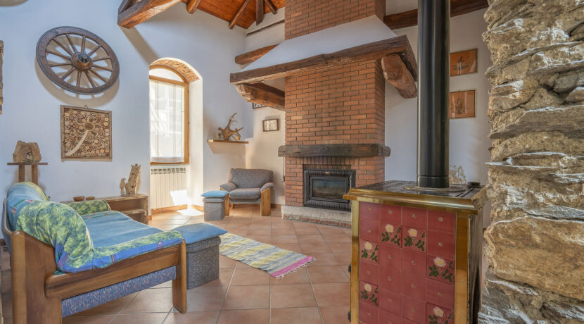 ortalloggi_armeno_casa_autorimessa2