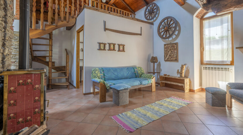ortalloggi_armeno_casa_autorimessa4