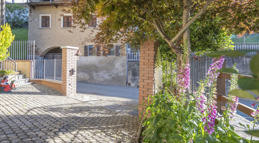 ortalloggi_armeno_casa_autorimessa49