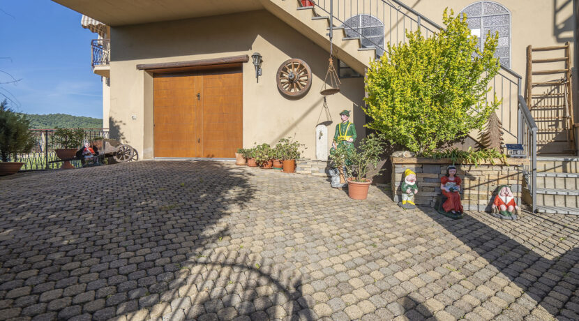 ortalloggi_armeno_casa_autorimessa50