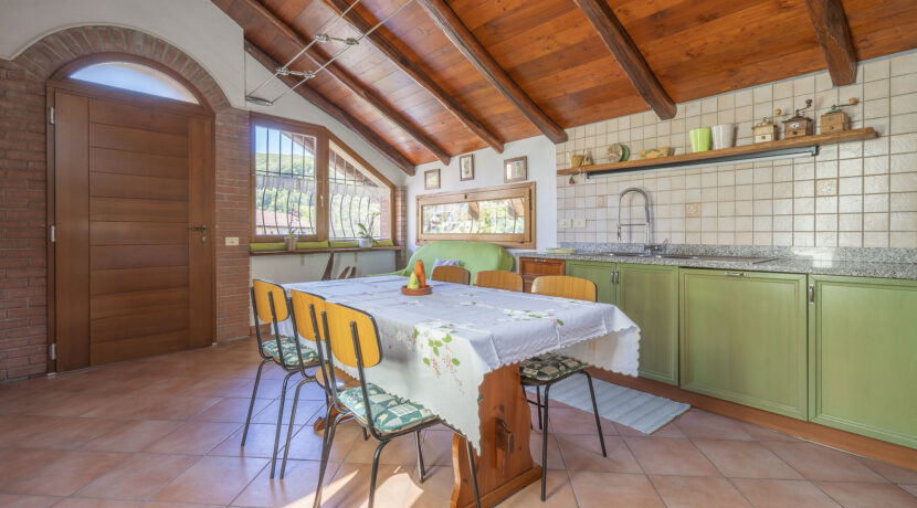 ortalloggi_armeno_casa_autorimessa6