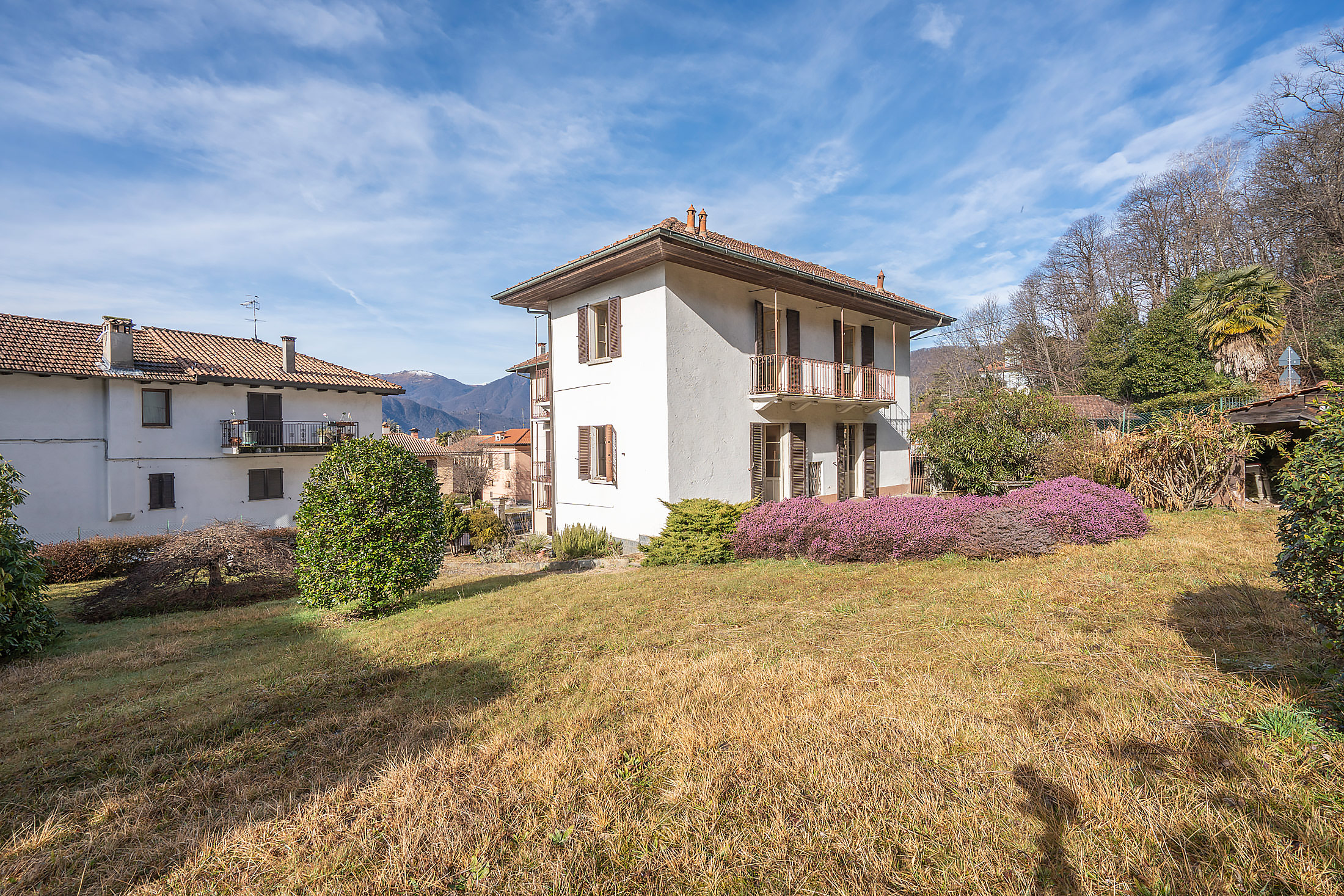 ORTA Casa semi-indipendente con giardino nel cuore di Legro