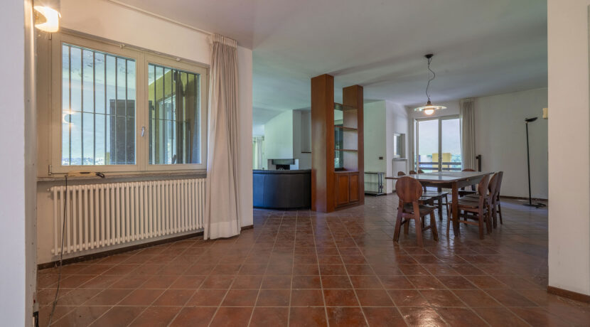 ortalloggi_miasino_villa_piscina_lago2
