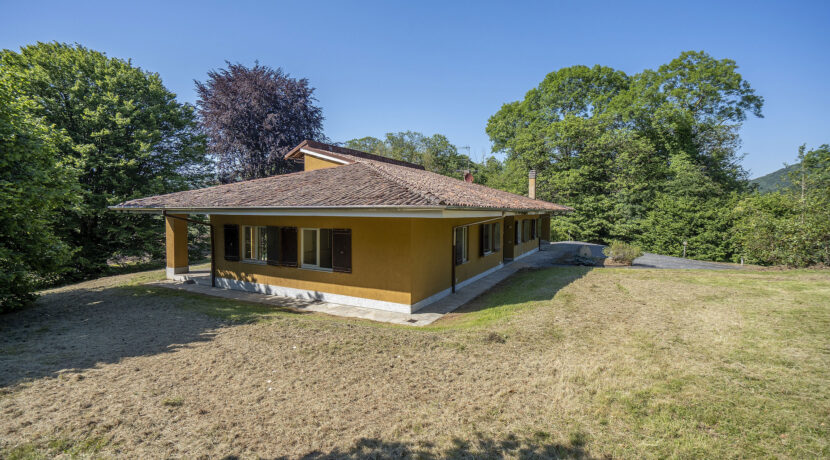 ortalloggi_miasino_villa_piscina_lago33