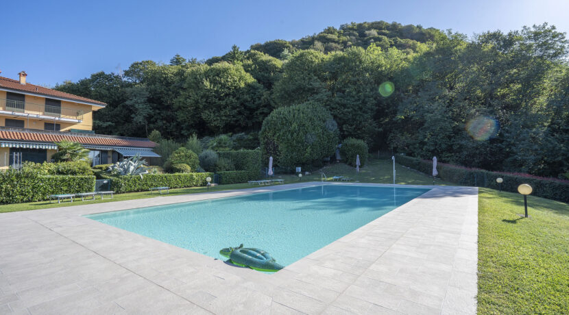 ortalloggi_miasino_piscina_lago1