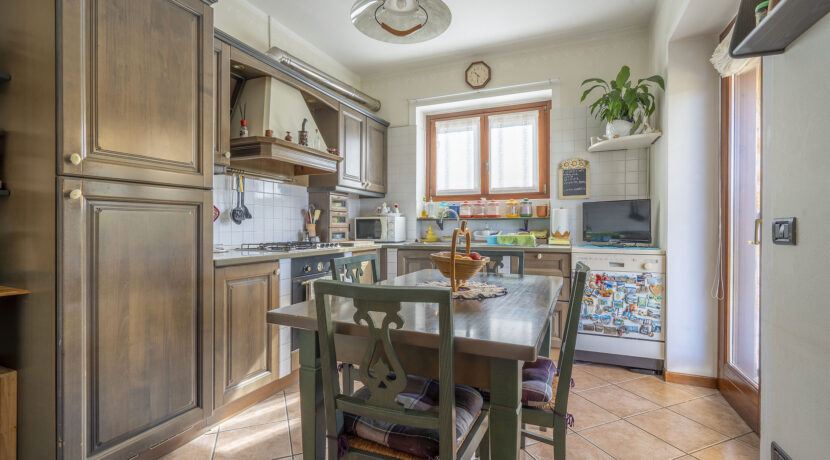 ortalloggi_armeno_casa_giardino12